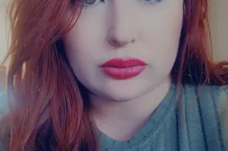 Sexy with Curves... Thick Redhead... Hazel Eyes .. - Image 7