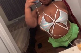 your biggest fantasy ready for fun 💕😩 - Image 8