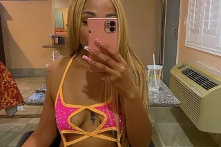 Colombian GODDESS🩷Available 24... - Image 1